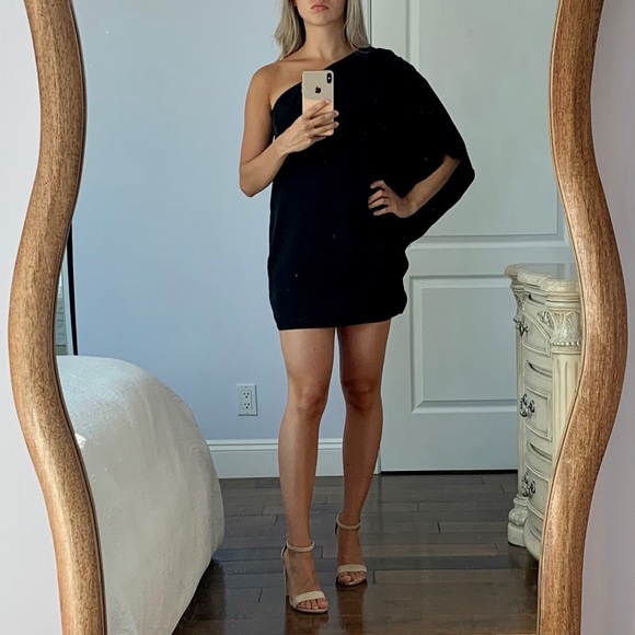 GUESS by Marciano Single Sleeve Goddess Dress - Picture 3 of 8